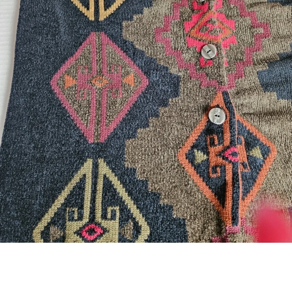 Chico’s Design Women Aztec Long buttoned down Sweater - Picture 9 of 11